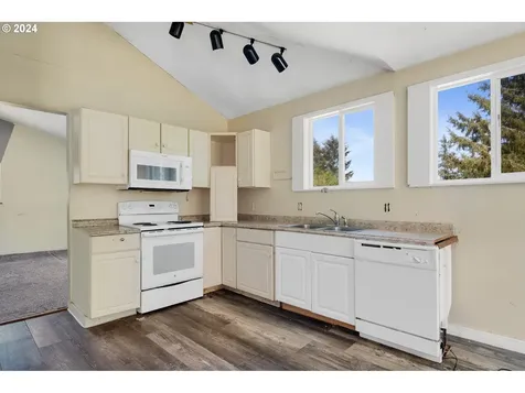 35680 12th Street Nehalem OR 97131