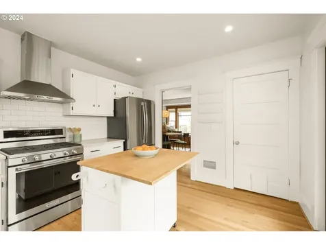 6317 Ne 6th Avenue Portland OR 97211