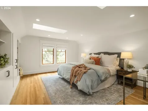 6317 Ne 6th Avenue Portland OR 97211