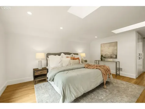 6317 Ne 6th Avenue Portland OR 97211