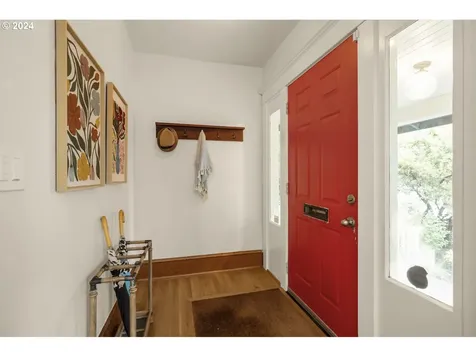 6317 Ne 6th Avenue Portland OR 97211