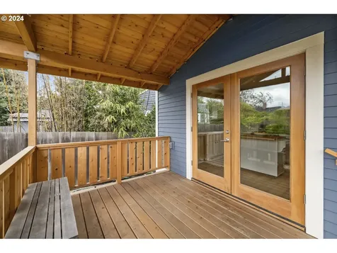 6317 Ne 6th Avenue Portland OR 97211