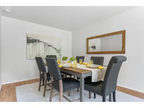 1143 Se Helene Court Hillsboro OR 97123