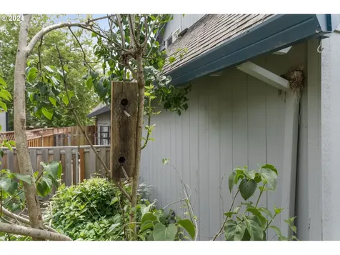 1143 Se Helene Court Hillsboro OR 97123