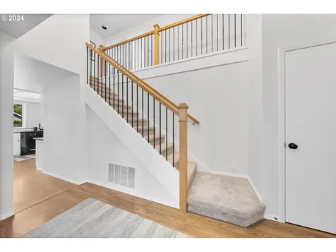 1143 Se Helene Court Hillsboro OR 97123