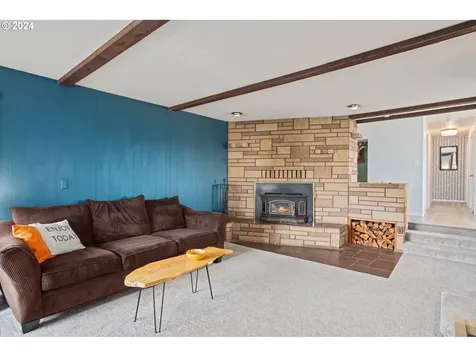 220 Drews Prairie Road Toledo WA 98591