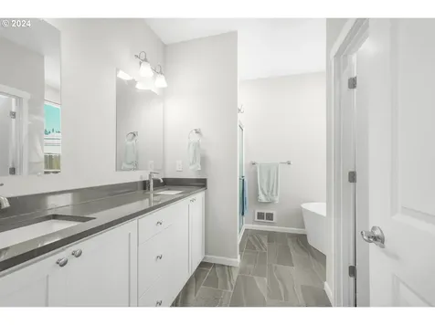 108 Newaukum Village Drive Chehalis WA 98532