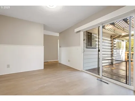 1816 NE 132nd Avenue Portland OR 97230