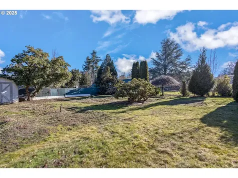 1816 NE 132nd Avenue Portland OR 97230