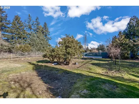 1816 NE 132nd Avenue Portland OR 97230