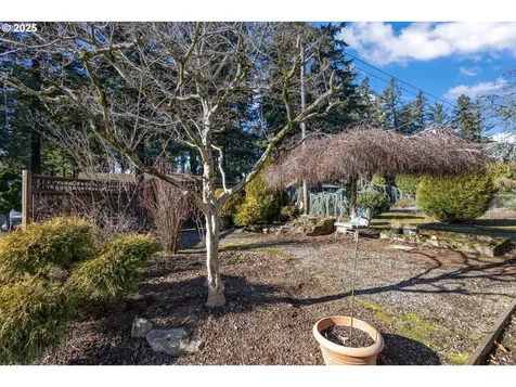 1816 NE 132nd Avenue Portland OR 97230