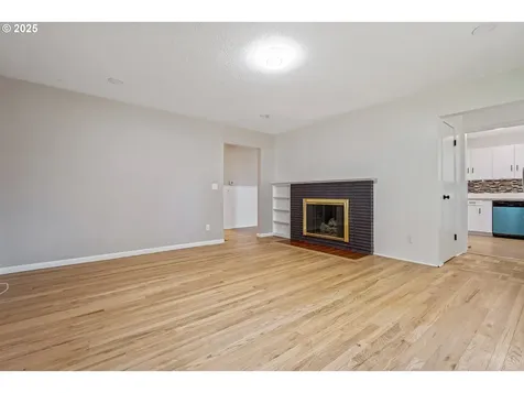 1816 NE 132nd Avenue Portland OR 97230