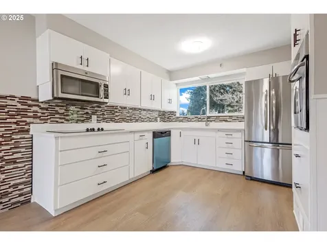 1816 NE 132nd Avenue Portland OR 97230