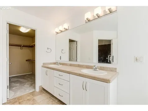 8570 Aumsville Highway Se Salem OR 97317