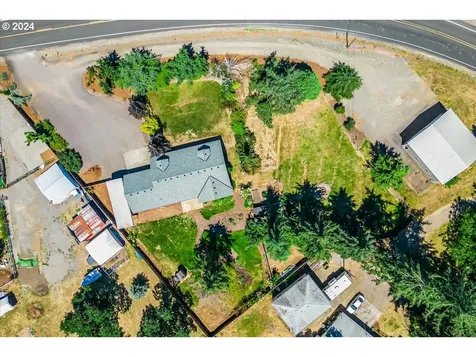 8570 Aumsville Highway Se Salem OR 97317