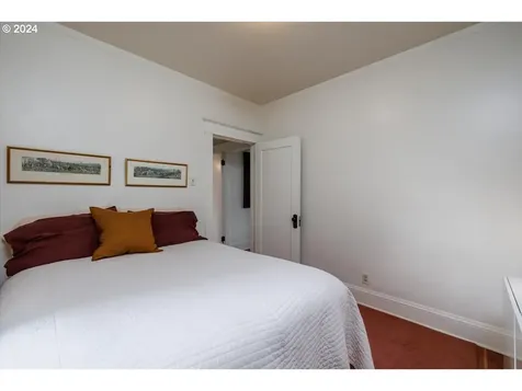 4516 SE Harrison Street Portland OR 97215