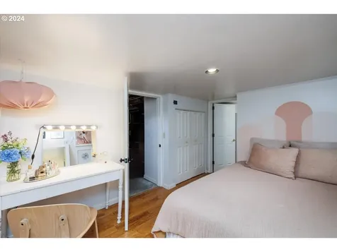 4516 SE Harrison Street Portland OR 97215
