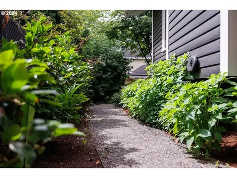 4516 SE Harrison Street Portland OR 97215