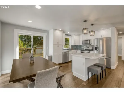 19496 S South End Road Oregon City OR 97045