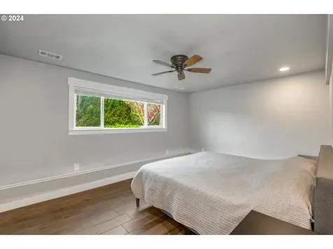 19496 S South End Road Oregon City OR 97045