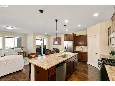 10046 Nw 307th Avenue North Plains OR 97133