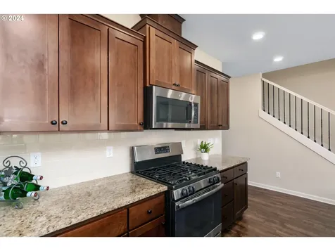 10046 Nw 307th Avenue North Plains OR 97133