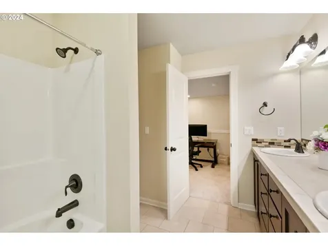10046 Nw 307th Avenue North Plains OR 97133