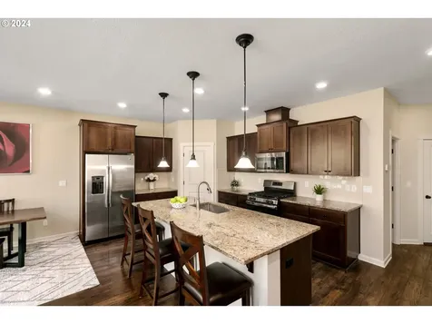 10046 Nw 307th Avenue North Plains OR 97133
