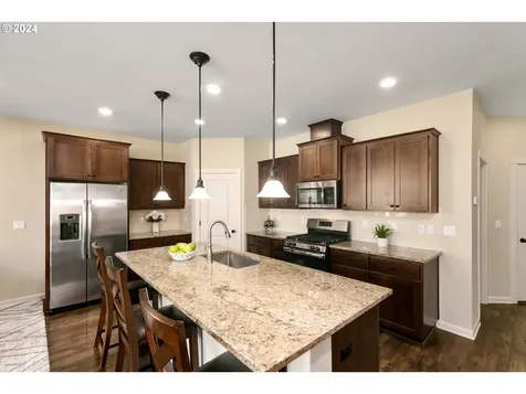 10046 Nw 307th Avenue North Plains OR 97133