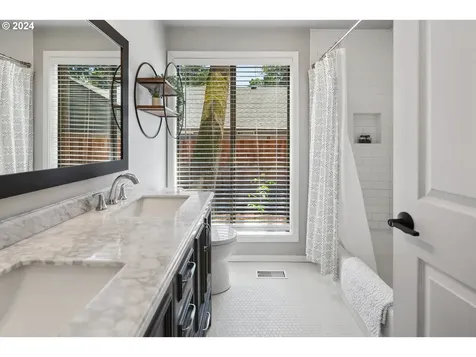 8775 Sw Bridletrail Avenue Beaverton OR 97008