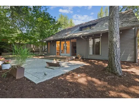 8775 Sw Bridletrail Avenue Beaverton OR 97008