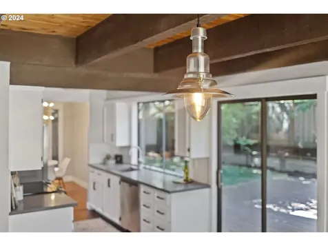 8775 Sw Bridletrail Avenue Beaverton OR 97008