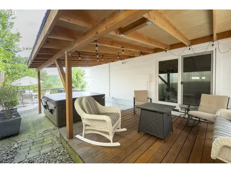 6909 Sw 54th Avenue Portland OR 97219