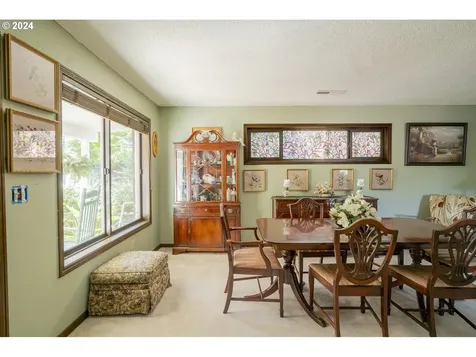6909 Sw 54th Avenue Portland OR 97219