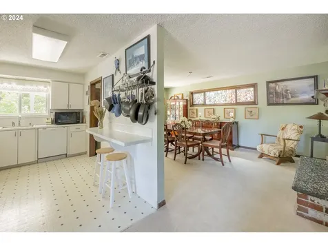 6909 Sw 54th Avenue Portland OR 97219