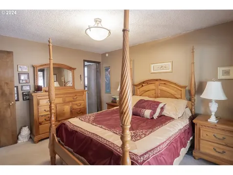 6909 Sw 54th Avenue Portland OR 97219