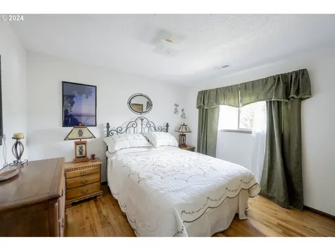 6909 Sw 54th Avenue Portland OR 97219