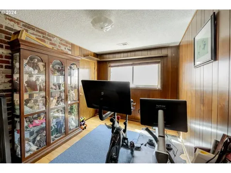 6909 Sw 54th Avenue Portland OR 97219