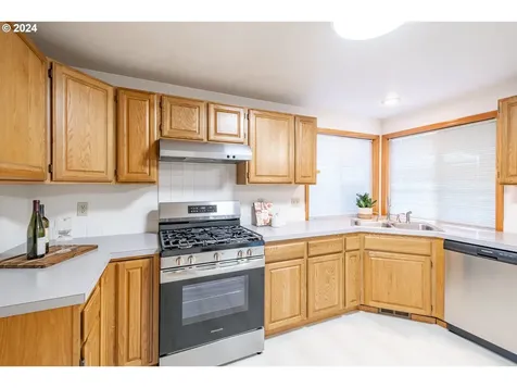 3574 SW Par Place Corvallis OR 97333