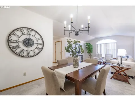 3574 SW Par Place Corvallis OR 97333