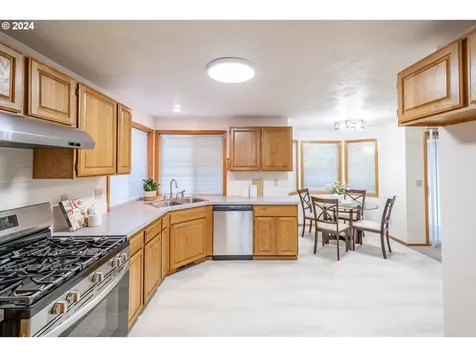 3574 SW Par Place Corvallis OR 97333