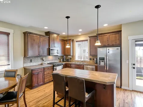 14688 Sourwood Street Oregon City OR 97045