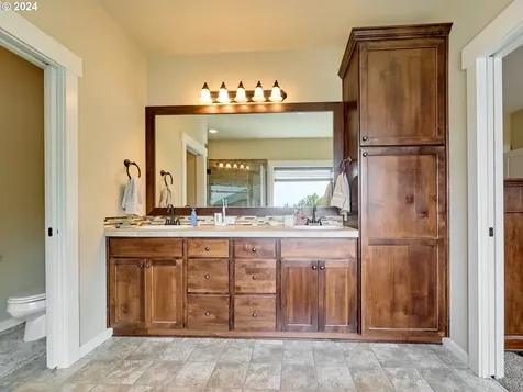 14688 Sourwood Street Oregon City OR 97045