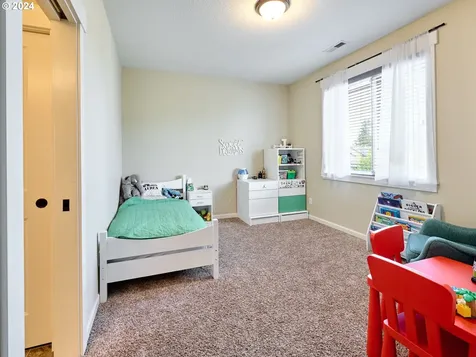 14688 Sourwood Street Oregon City OR 97045