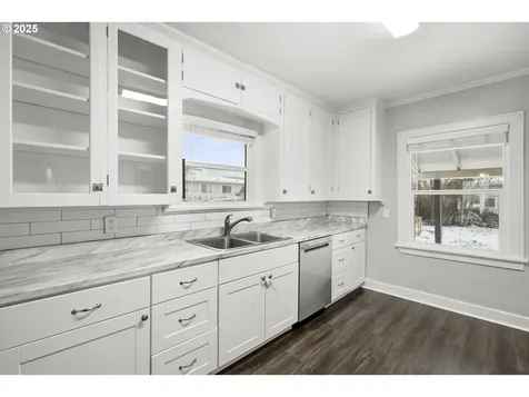 215 W Gilliam Street Condon OR 97823