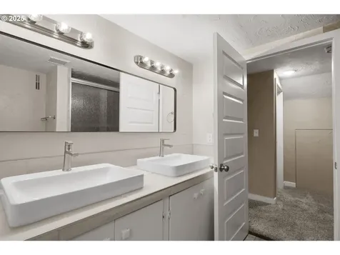 215 W Gilliam Street Condon OR 97823