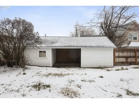 215 W Gilliam Street Condon OR 97823