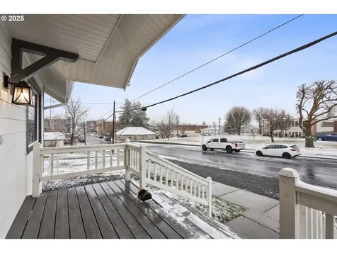 215 W Gilliam Street Condon OR 97823