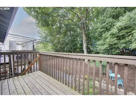 1011 Nw 58th Street Vancouver WA 98663