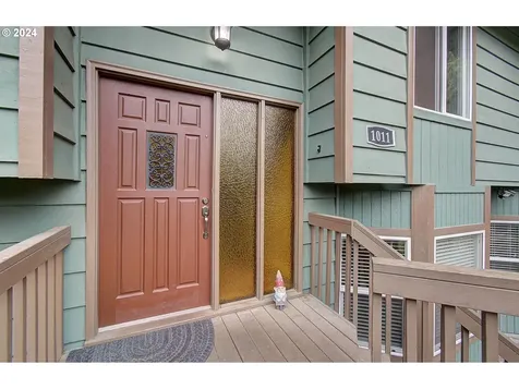 1011 Nw 58th Street Vancouver WA 98663